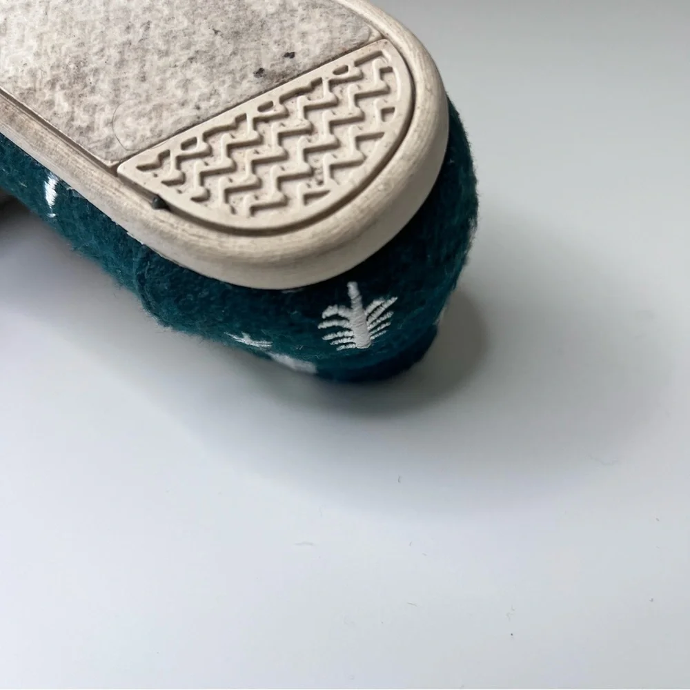 TOMS Forest Trees Embroidered Espadrilles 🌲